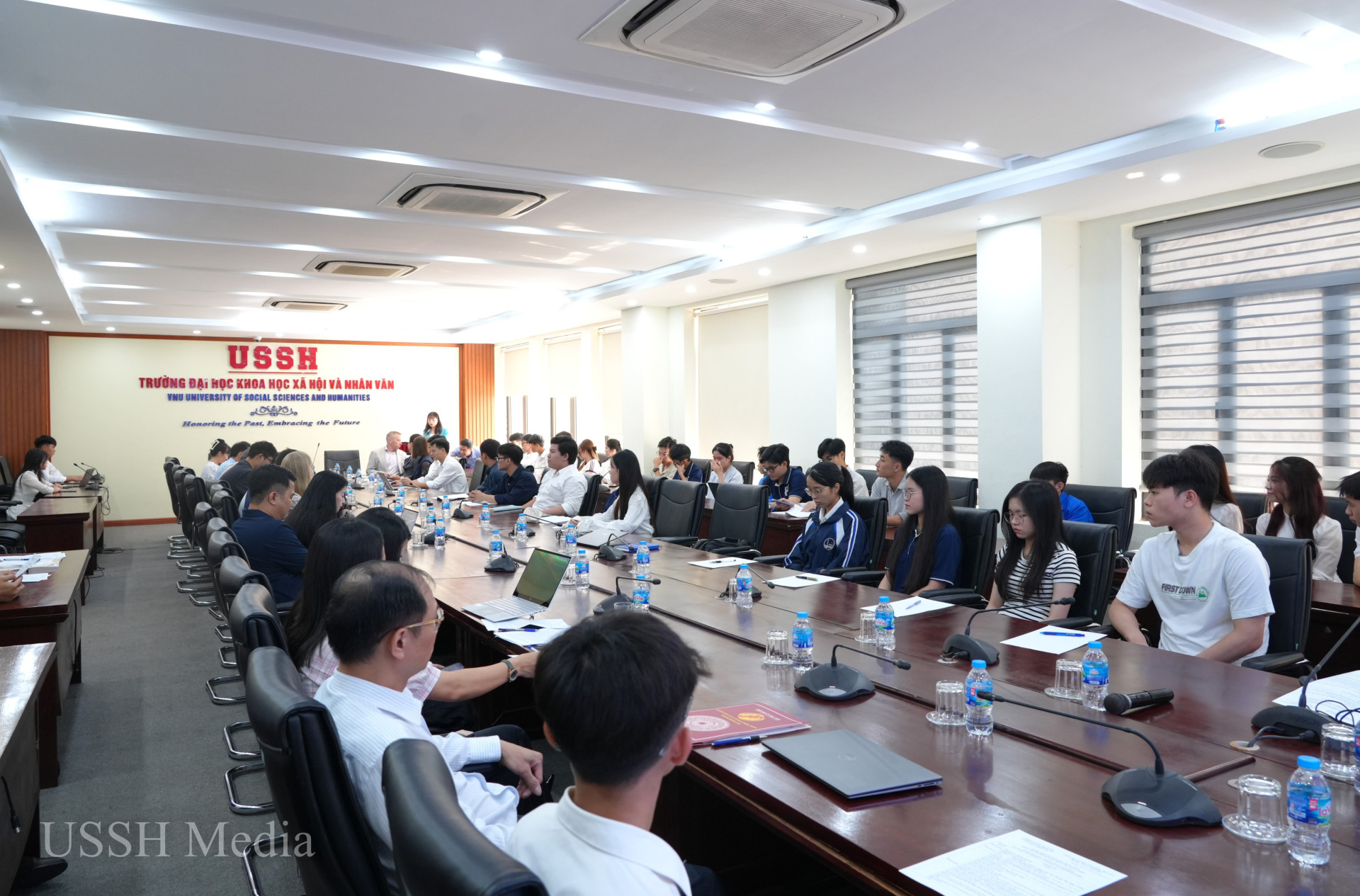 Nghiên cứu, phát hiện mới trong Chính trị học Việt Nam và thế giới